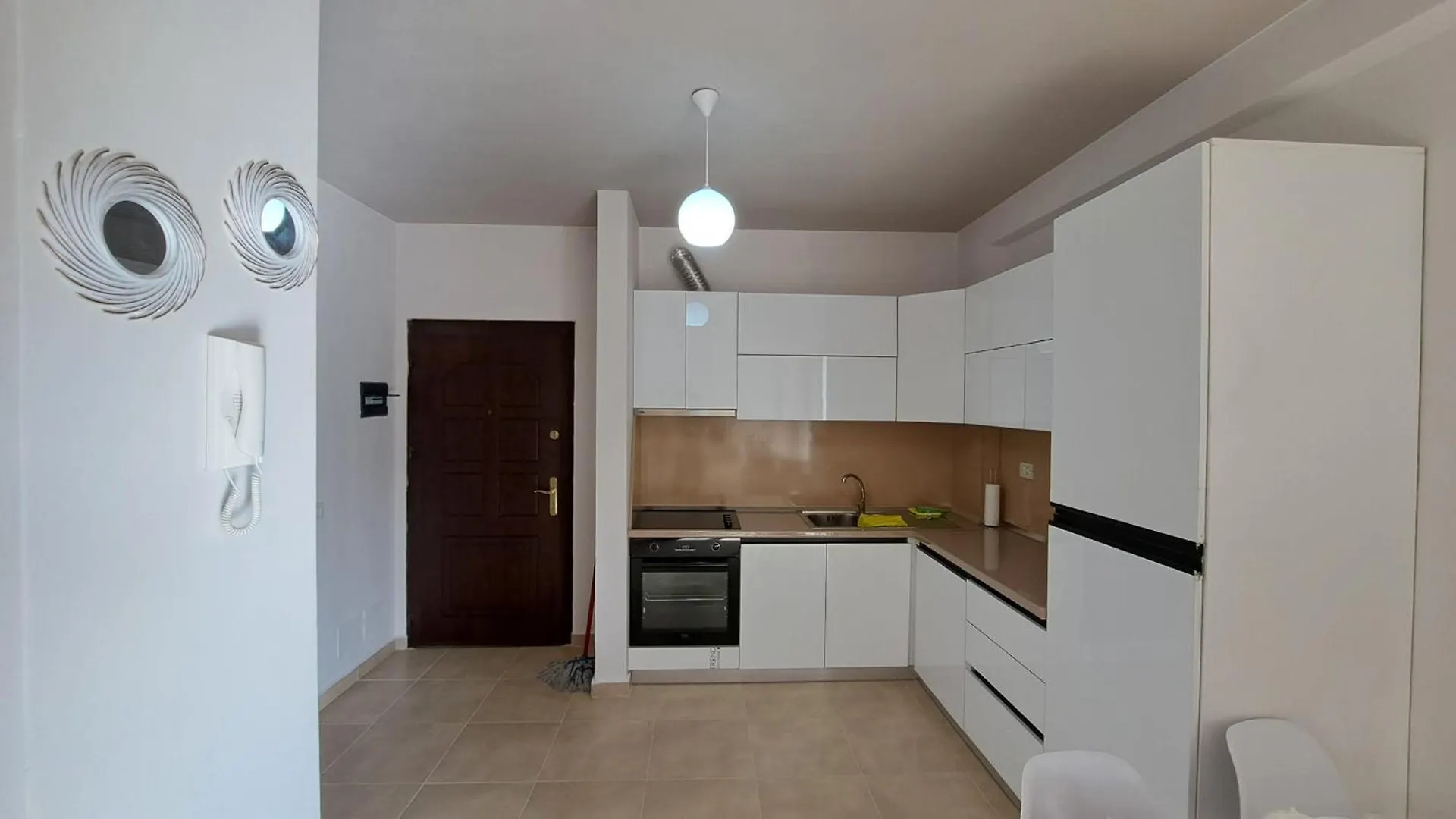 Leka House In Durres Beach